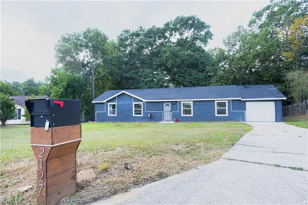2127 Blue Creek Court, Conley