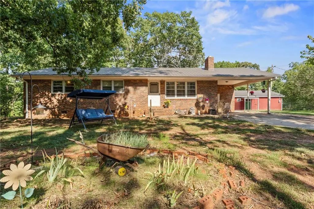 25 Dubignon Drive, Toccoa