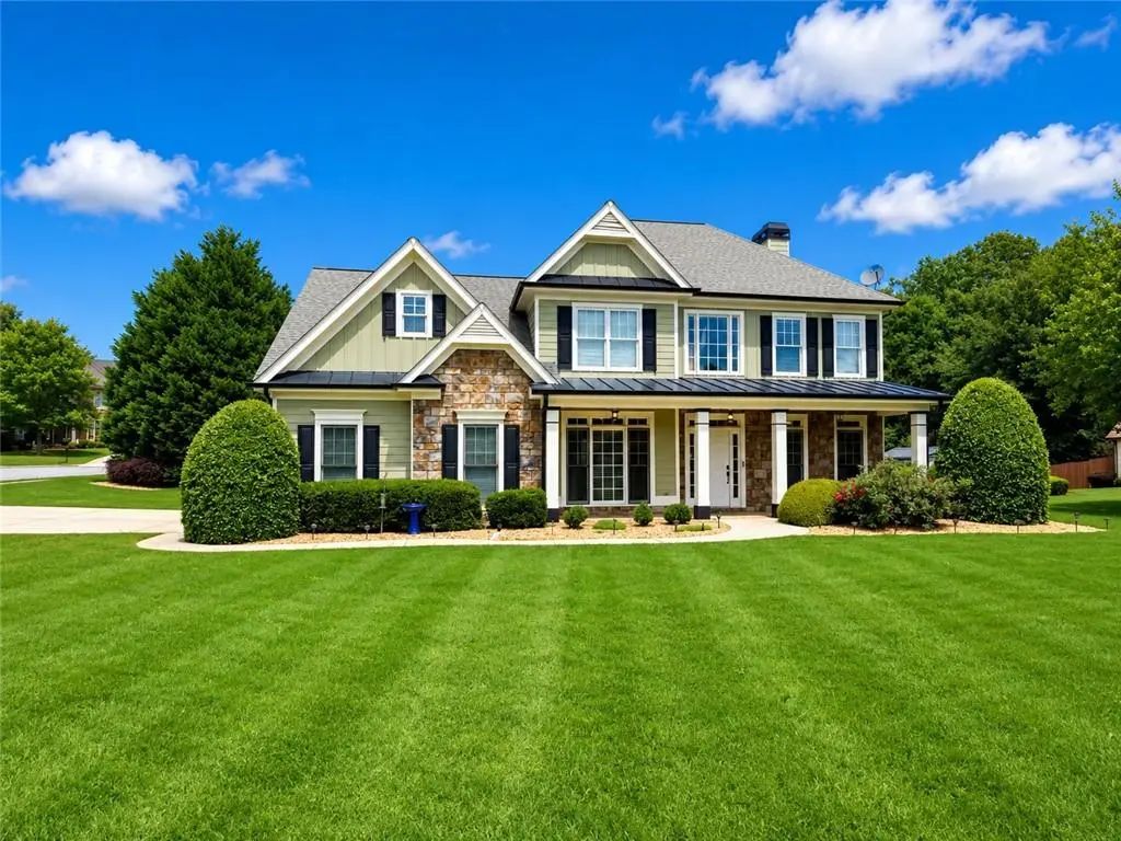 2285 Heritage Green Court, Marietta