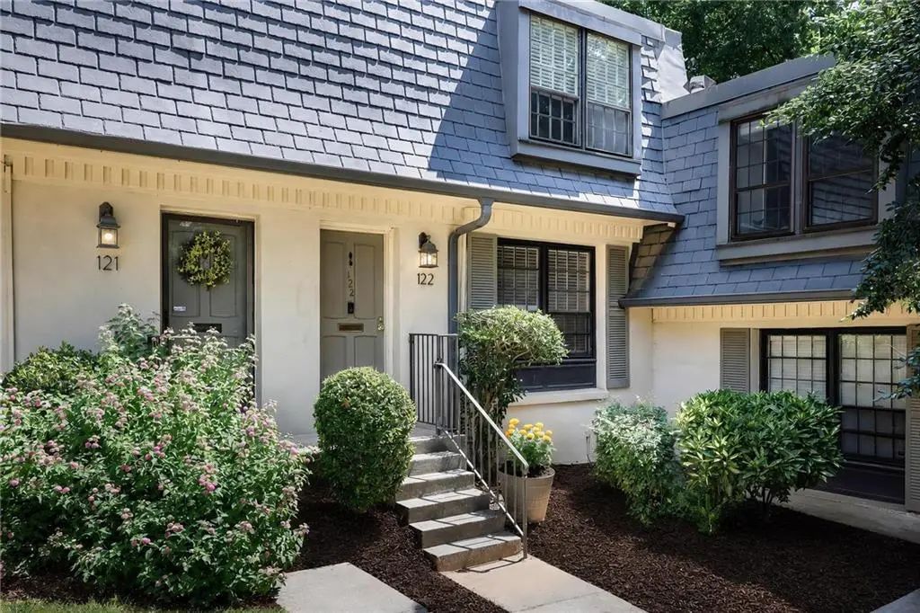 122 Woodmere Square Nw, Atlanta