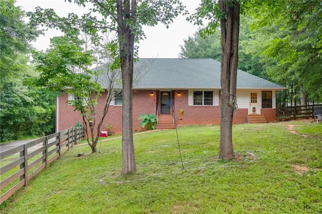3845 Level Grove Road, Cornelia