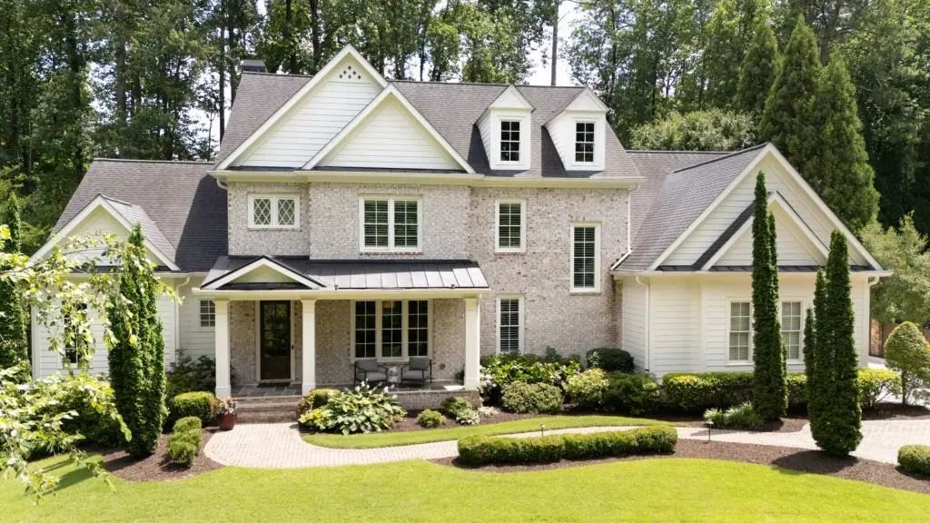 723 Glenairy Court, Sandy Springs