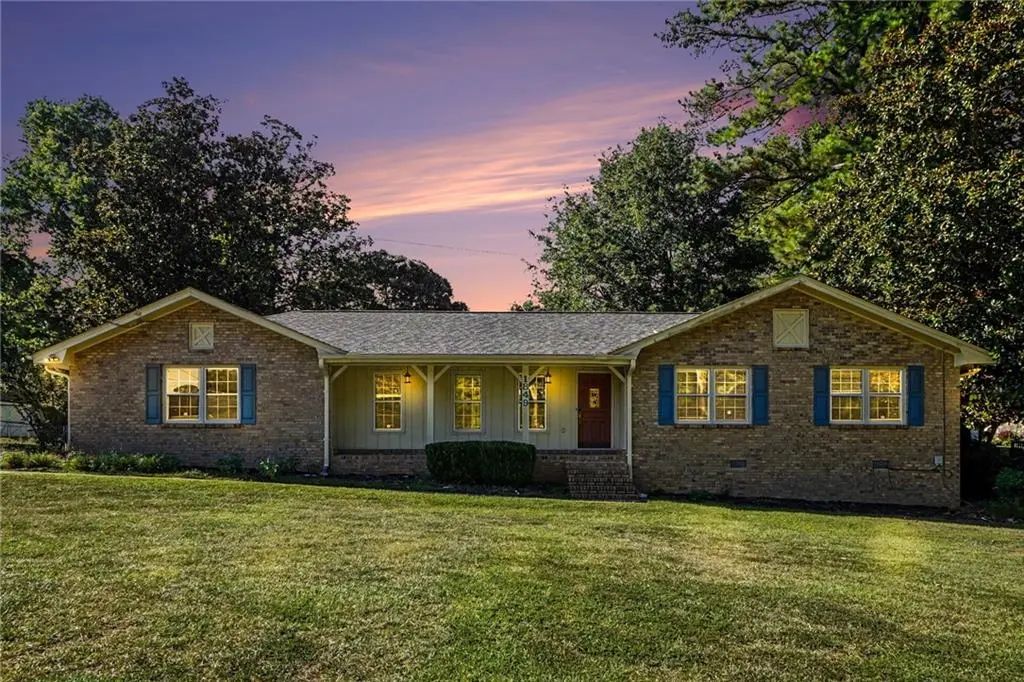 1849 Pinehurst Road, Snellville