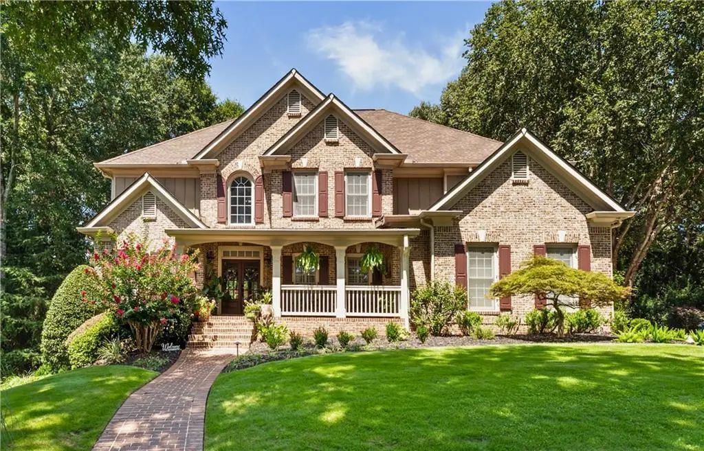 914 Meadow Club Court, Suwanee