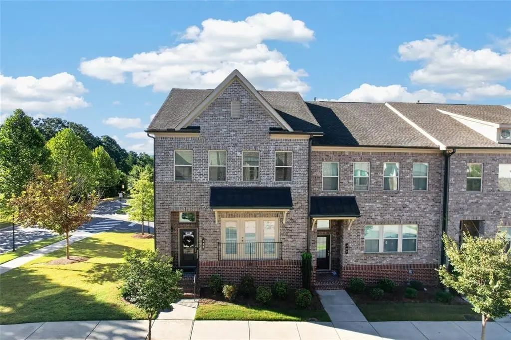 282 Commons Avenue, Woodstock