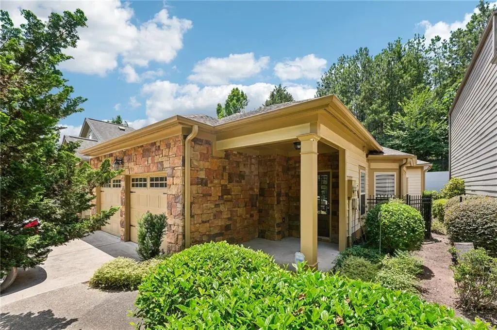 204 Oakleaf Drive, Acworth