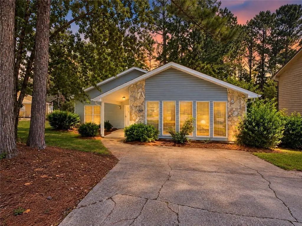 6260 Mozart Drive, Riverdale