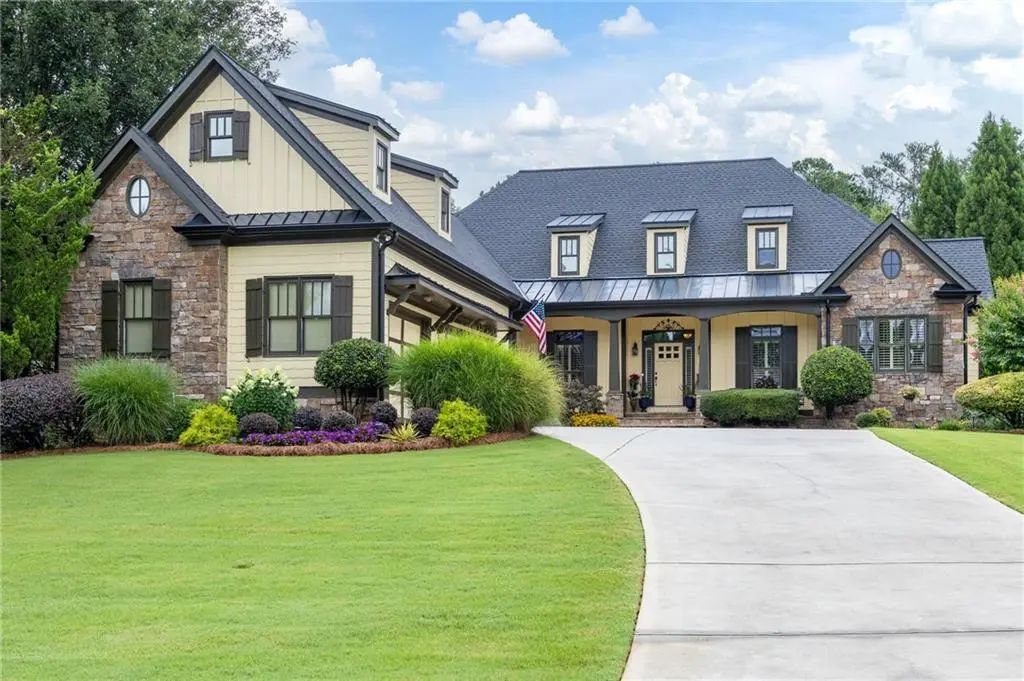 154 Gold Leaf Trail, Powder Springs