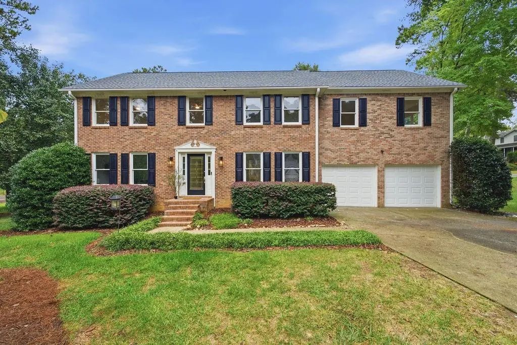 1828 Chondra Drive, Marietta