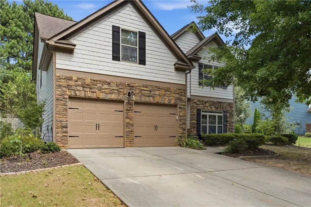 3920 Hunters Walk Way, Cumming