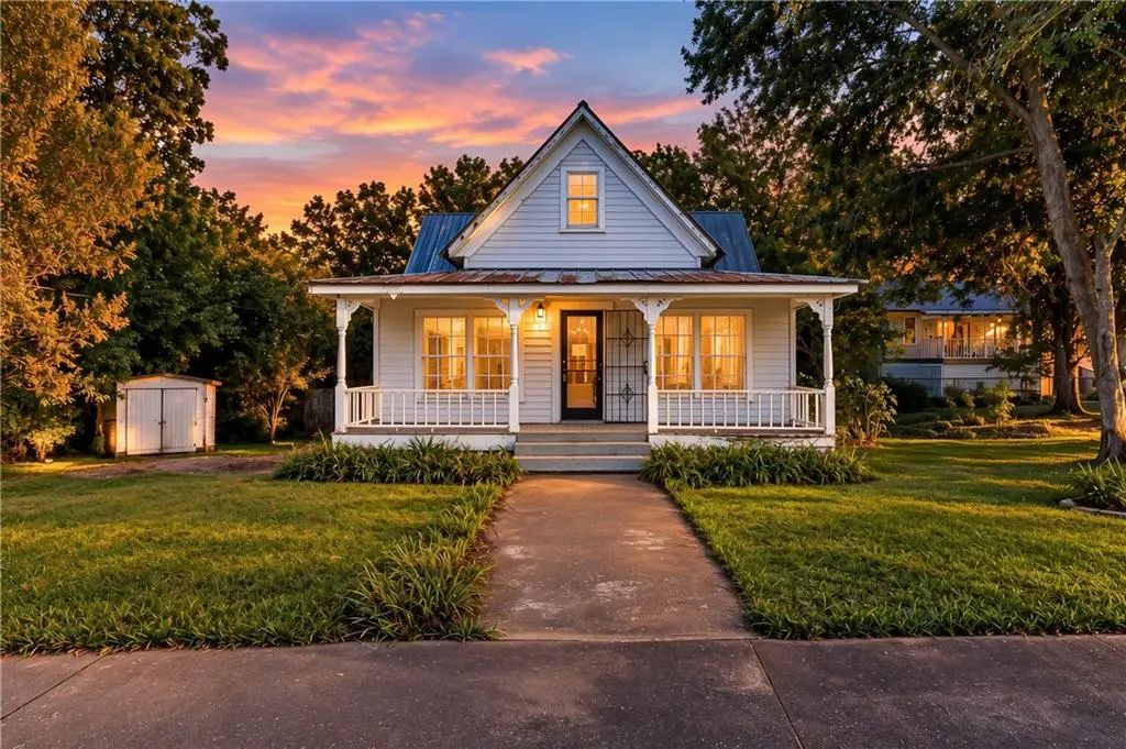 5908 Wall Street, Lula