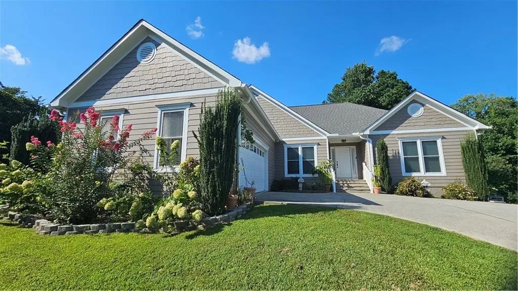 2290 Black Bear Court, Buford