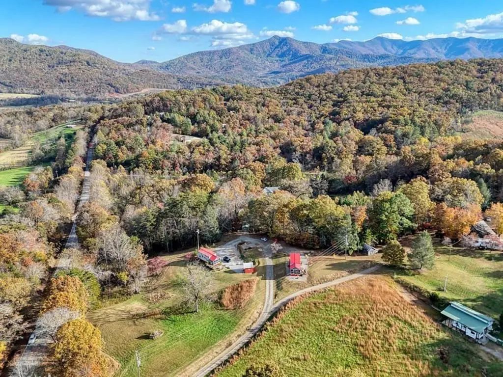 476 478 Lapidary Lane, Young Harris