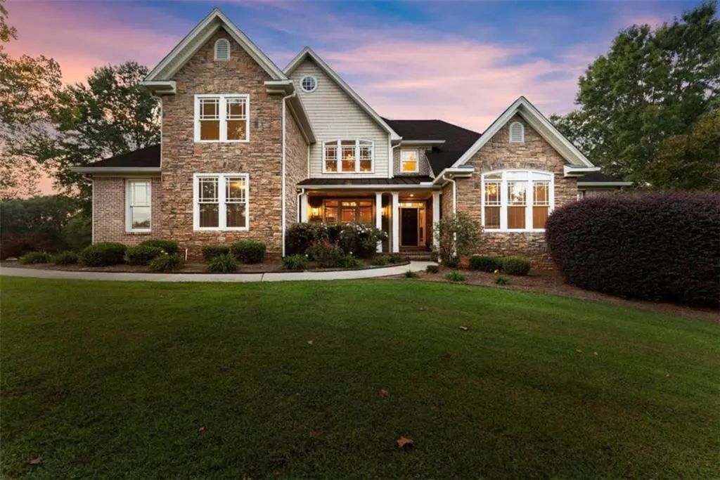 526 Orchard Drive, Clarkesville
