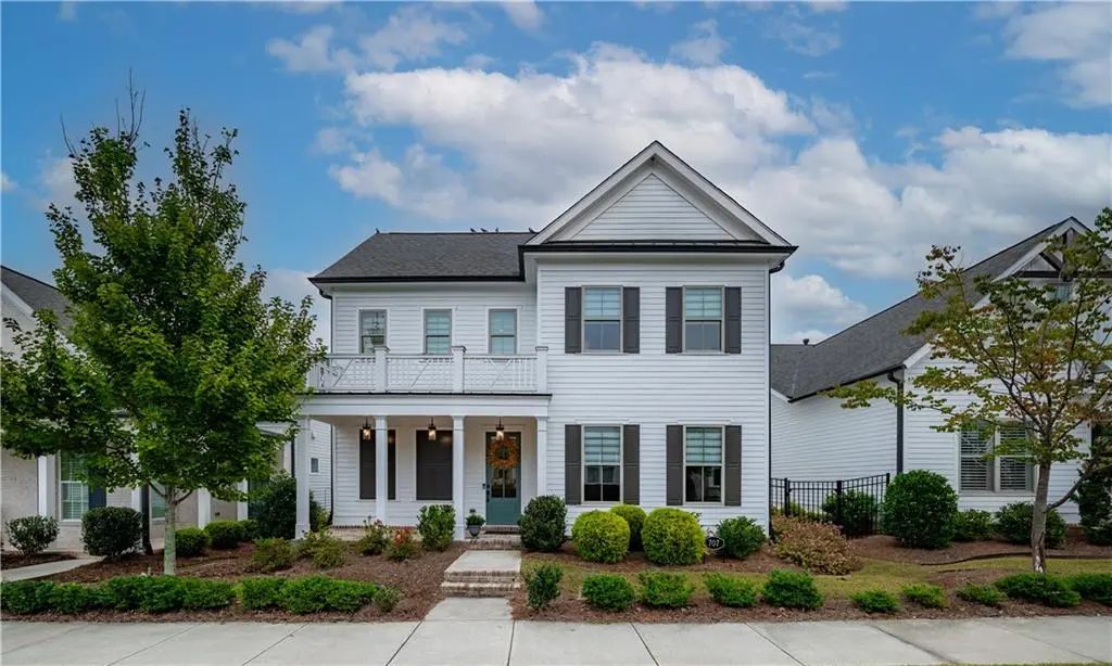 707 Hickory Hollow Walk, Canton