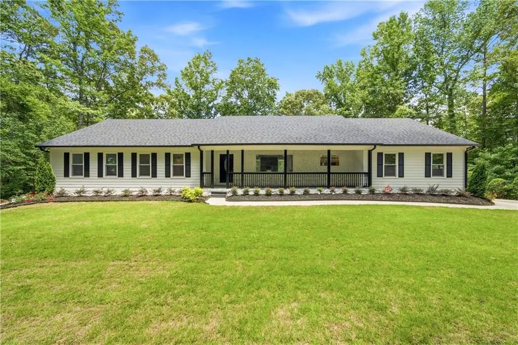 5070 River Lake Drive, Chattahoochee Hills