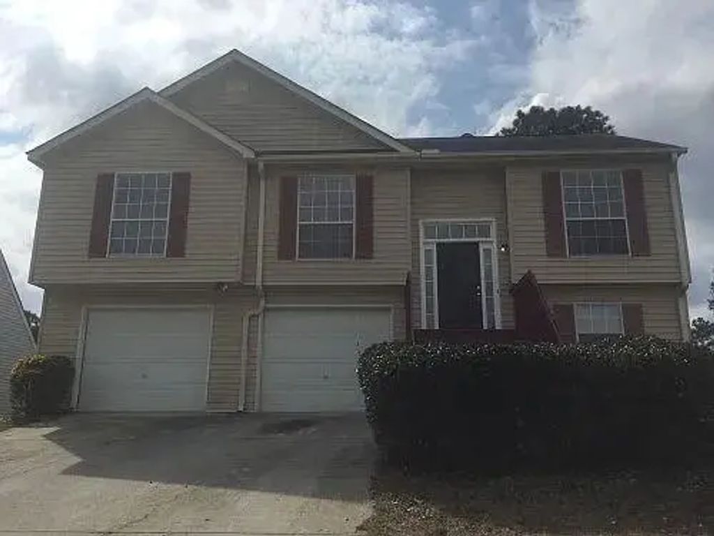 8257 Mountain Pass, Riverdale
