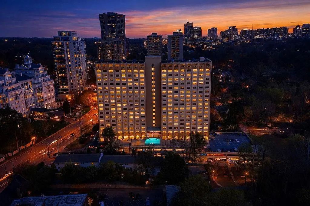 Unit 1517 - 2479 Peachtree Road Ne, Atlanta