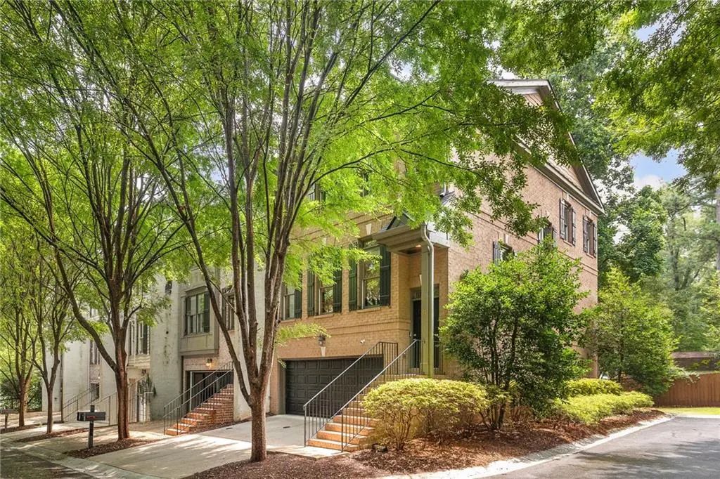 14 Oakhurst Common Drive, Decatur