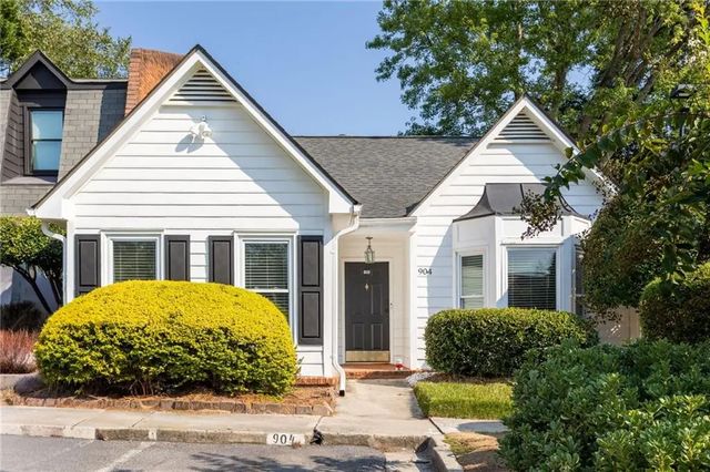 904 Lenox Hill Court Ne, Atlanta