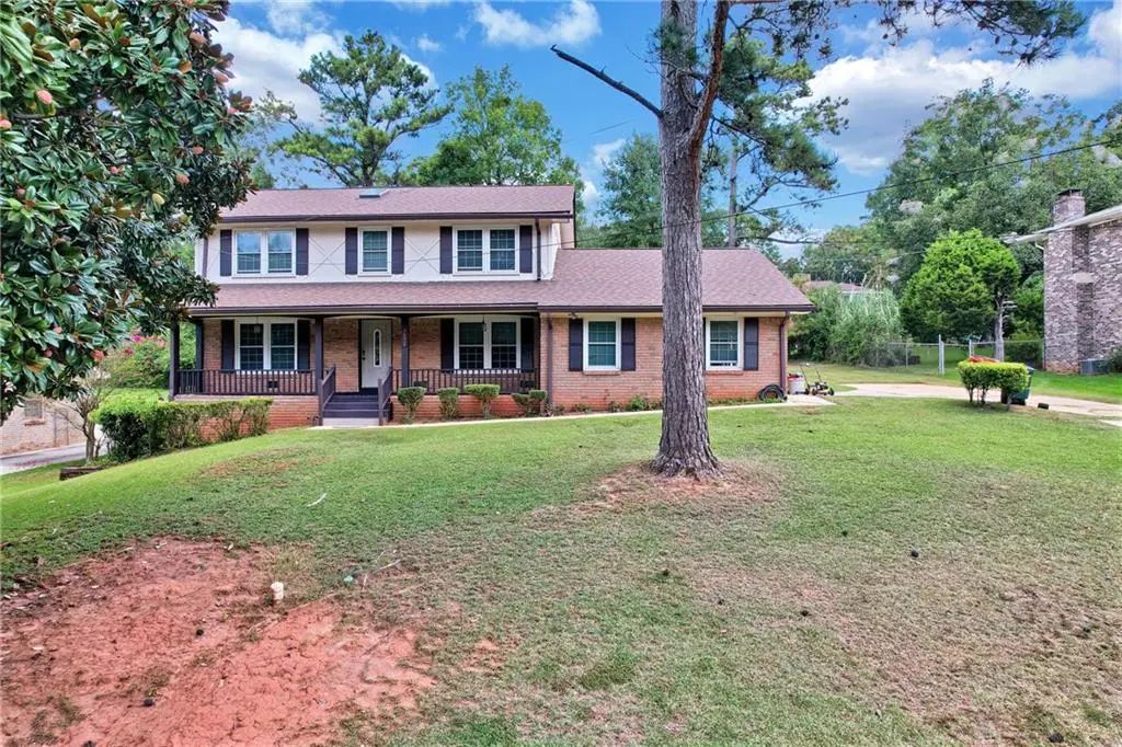3652 Greentree Farms Drive, Decatur