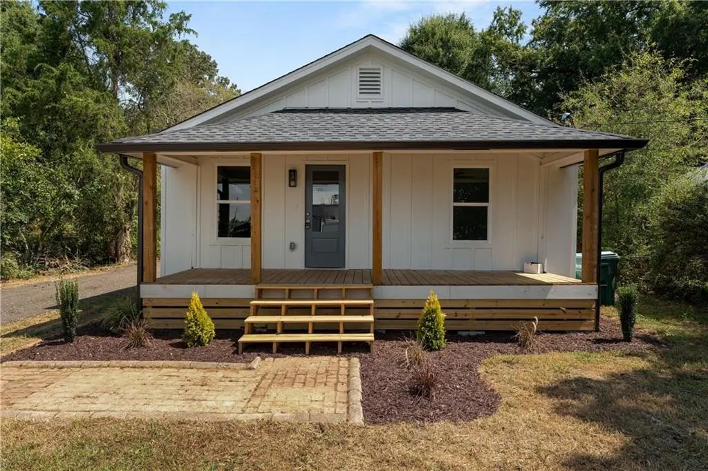 130 N Cass Street, Adairsville
