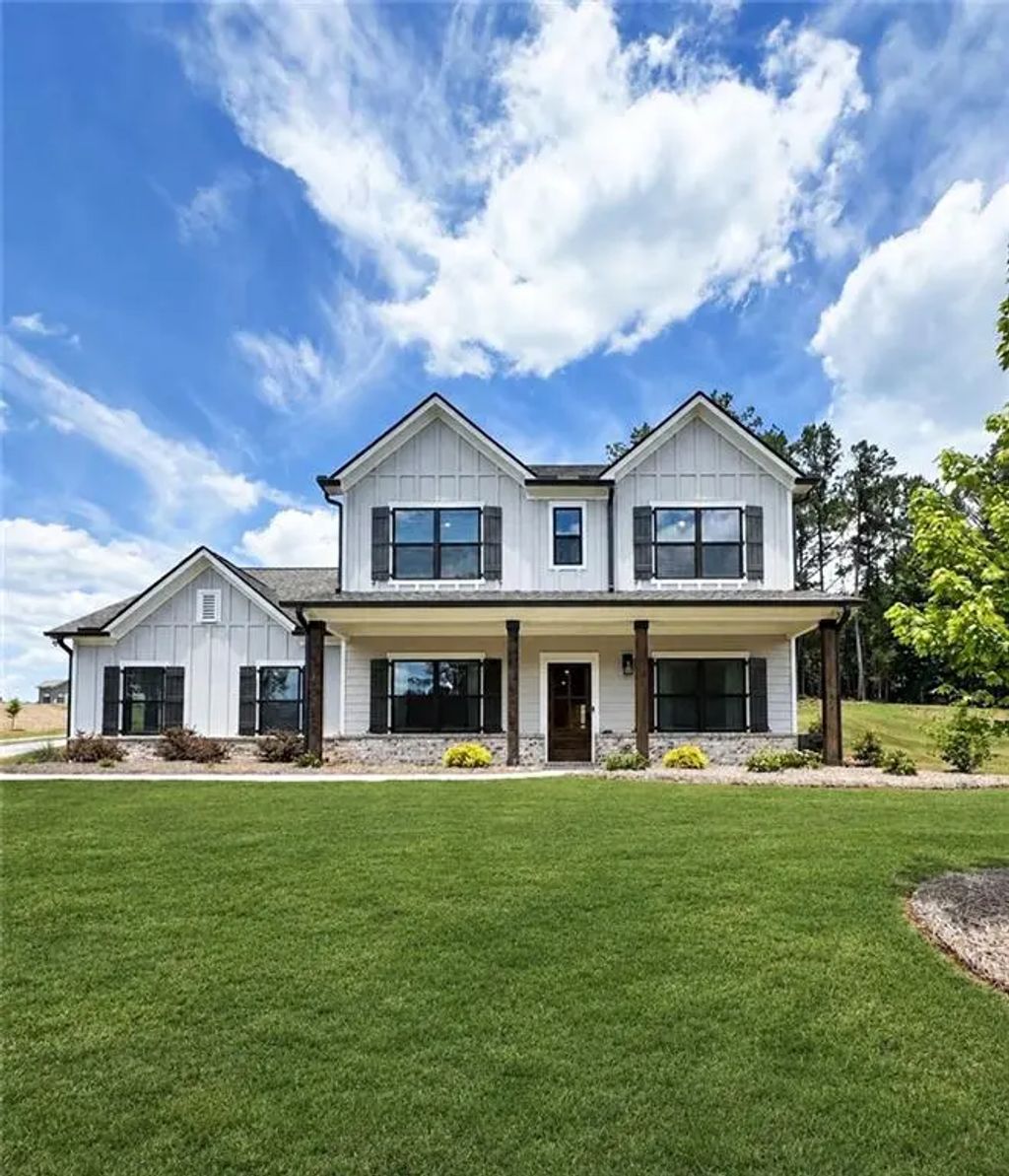 1025 Red Oak Blvd, Loganville