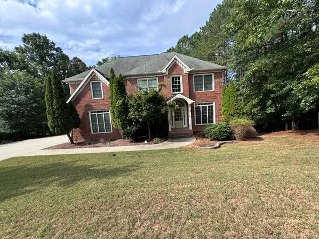 2069 Harmony Drive, Canton