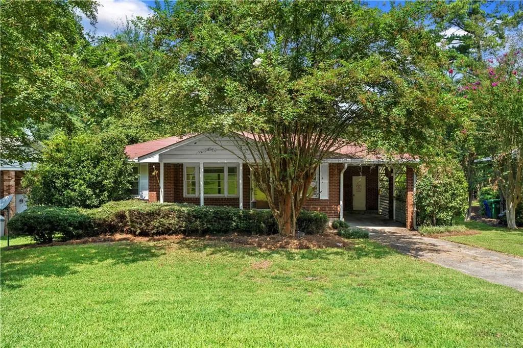 2592 Woodridge Drive, Decatur