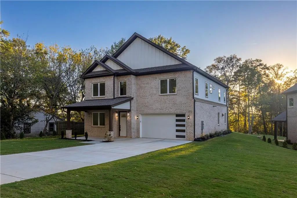 171 Honeysuckle Circle, Lawrenceville