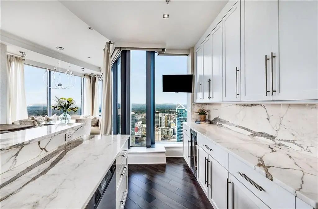 Unit 3301 - 3344 Peachtree Road Ne, Atlanta