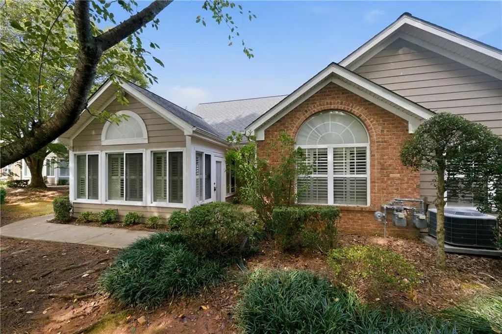 2235 Orchard Place, Roswell