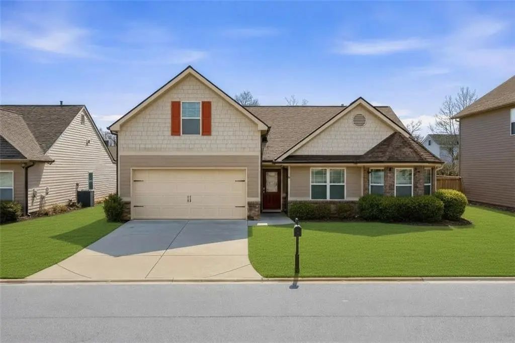 5570 Glenn Ivey Drive, Cumming
