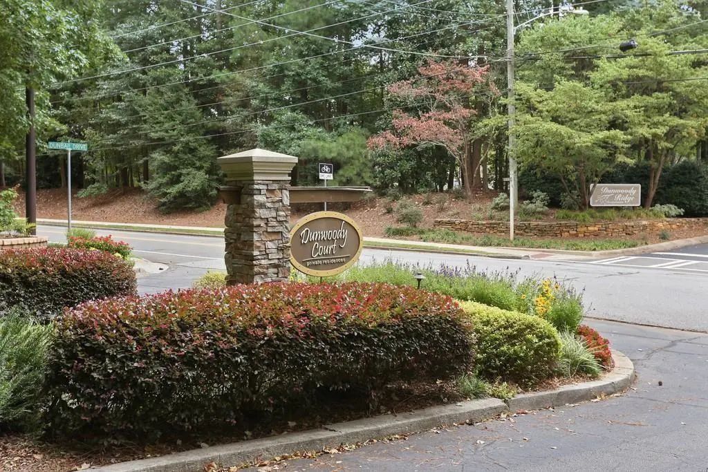 917 Dunbar Drive, Dunwoody