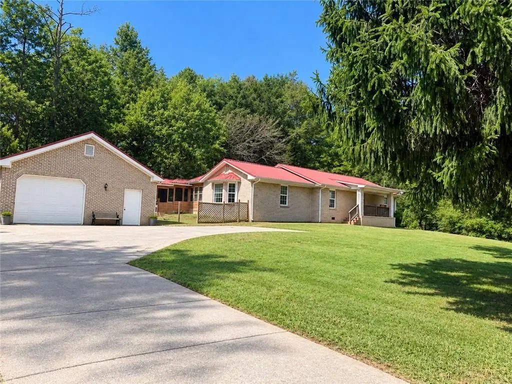 26 Farmer Road Nw, Cartersville