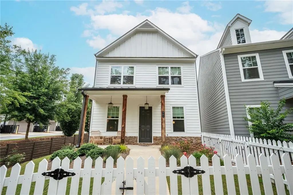 645 Everett Lane, Woodstock