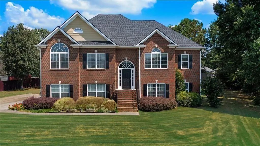 21 Prestwick Loop Nw, Cartersville