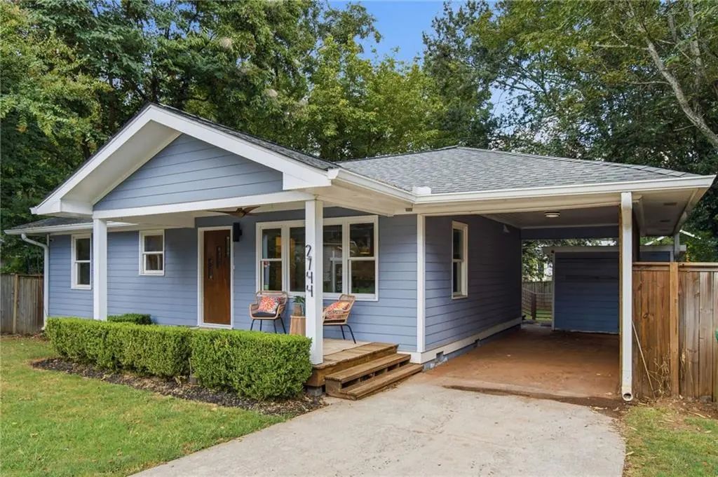 2744 Craigie Avenue, Decatur