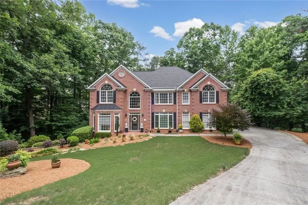 480 Fawn Glen Drive, Roswell