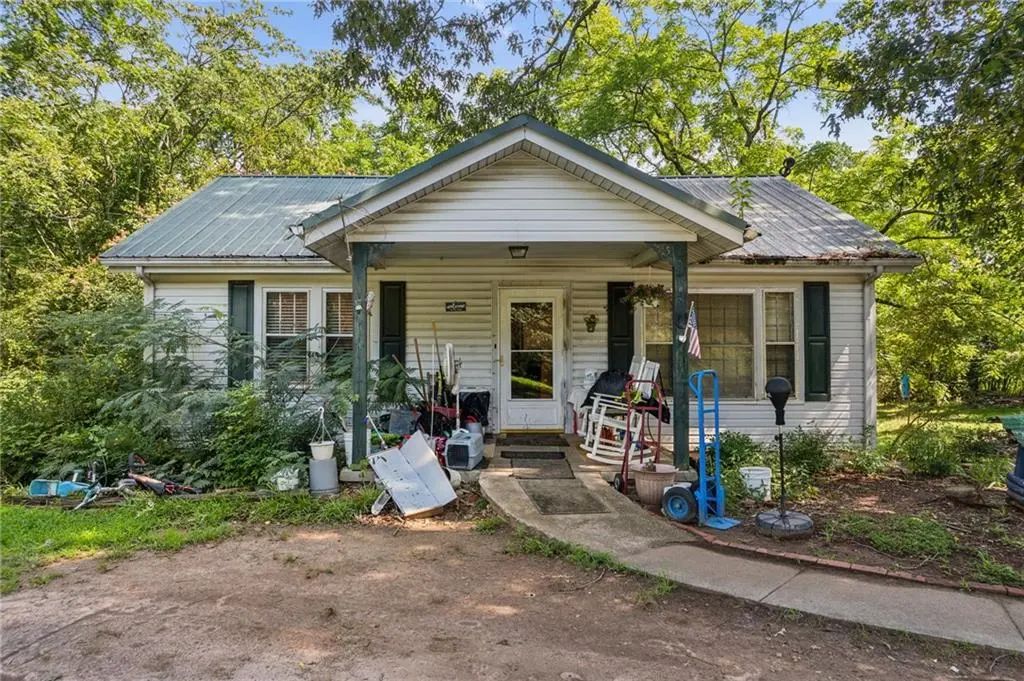3804 Price Road, Gainesville