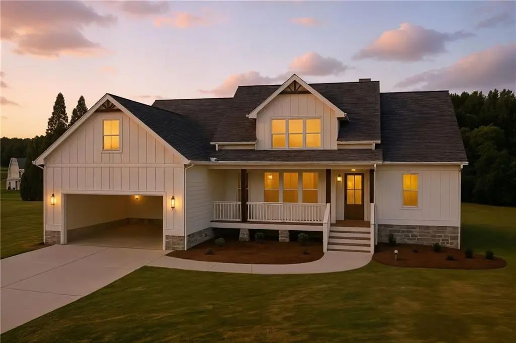 104 Bob White Drive, Calhoun