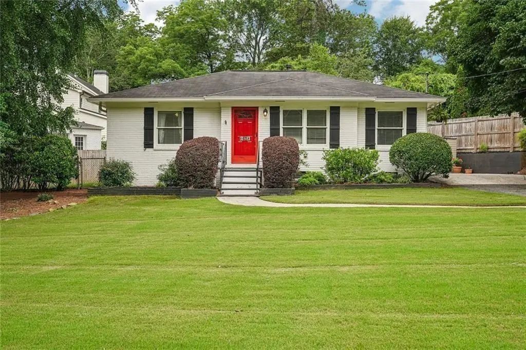 1631 Fearn Circle Ne, Brookhaven