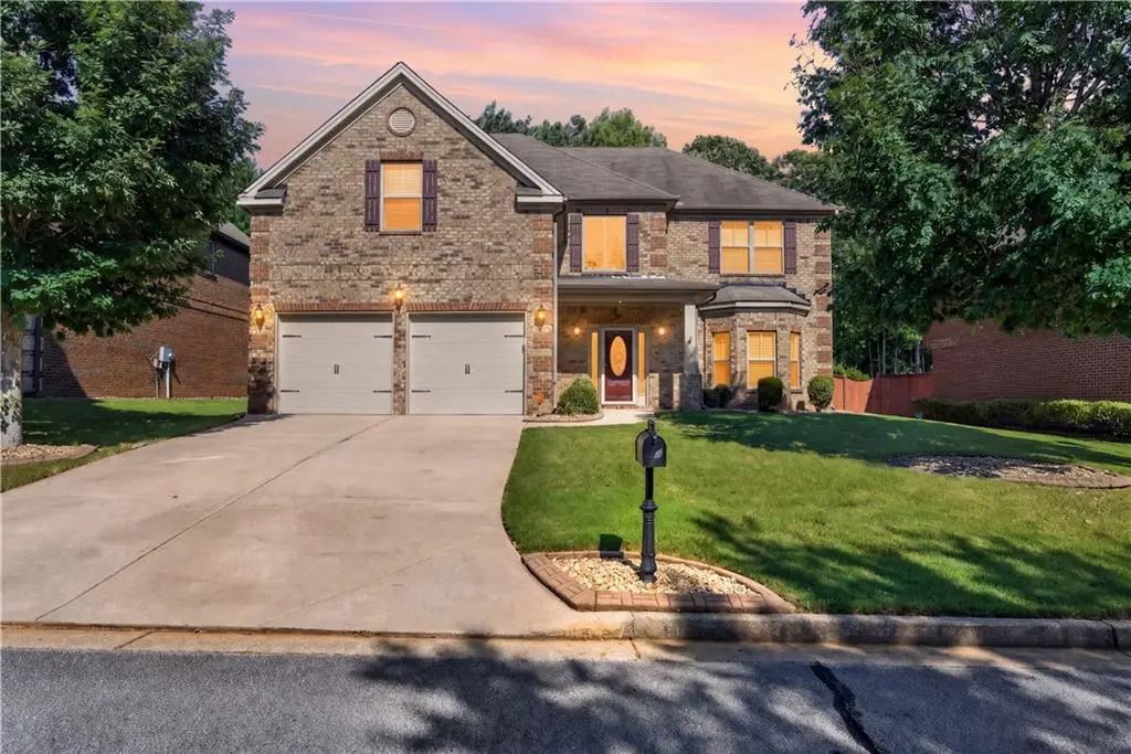 8742 Hamil Court, Douglasville