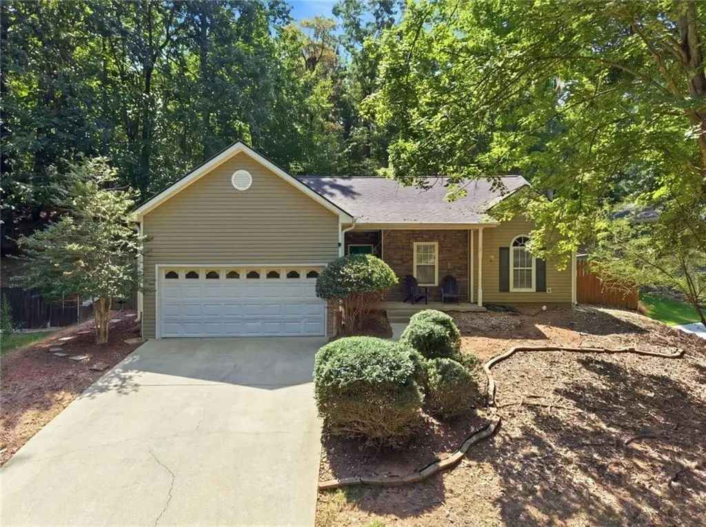 5823 N Cove Road, Gainesville