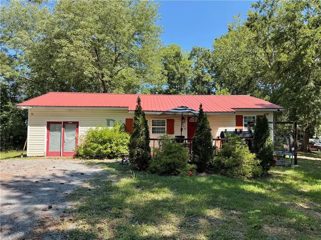 322 Circle Drive, Calhoun