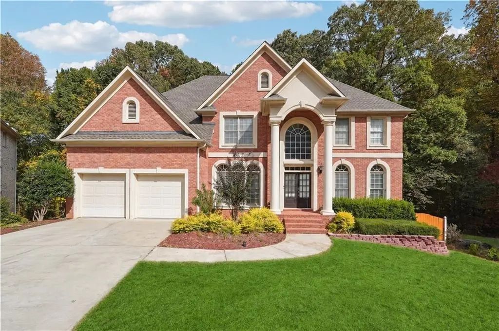 1420 Cresthaven Lane, Lawrenceville