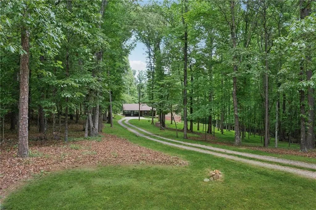 2270 Dinsmore Road, Alpharetta