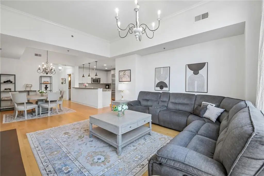 Unit 405 - 2795 Peachtree Road Ne, Atlanta