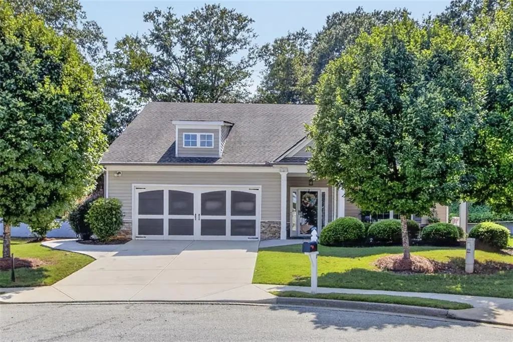 835 Ideal Place, Winder