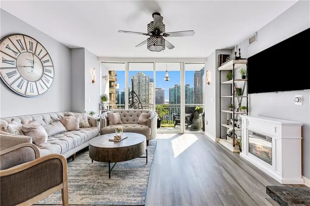 Unit 1507 - 3338 Peachtree Road Ne, Atlanta